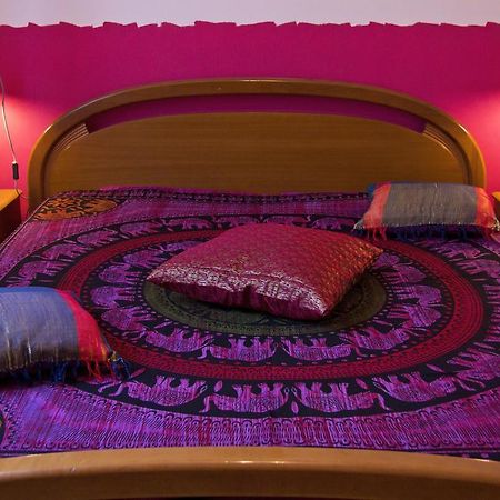 Laxmi Guesthouse B&B Genoa Ruang foto